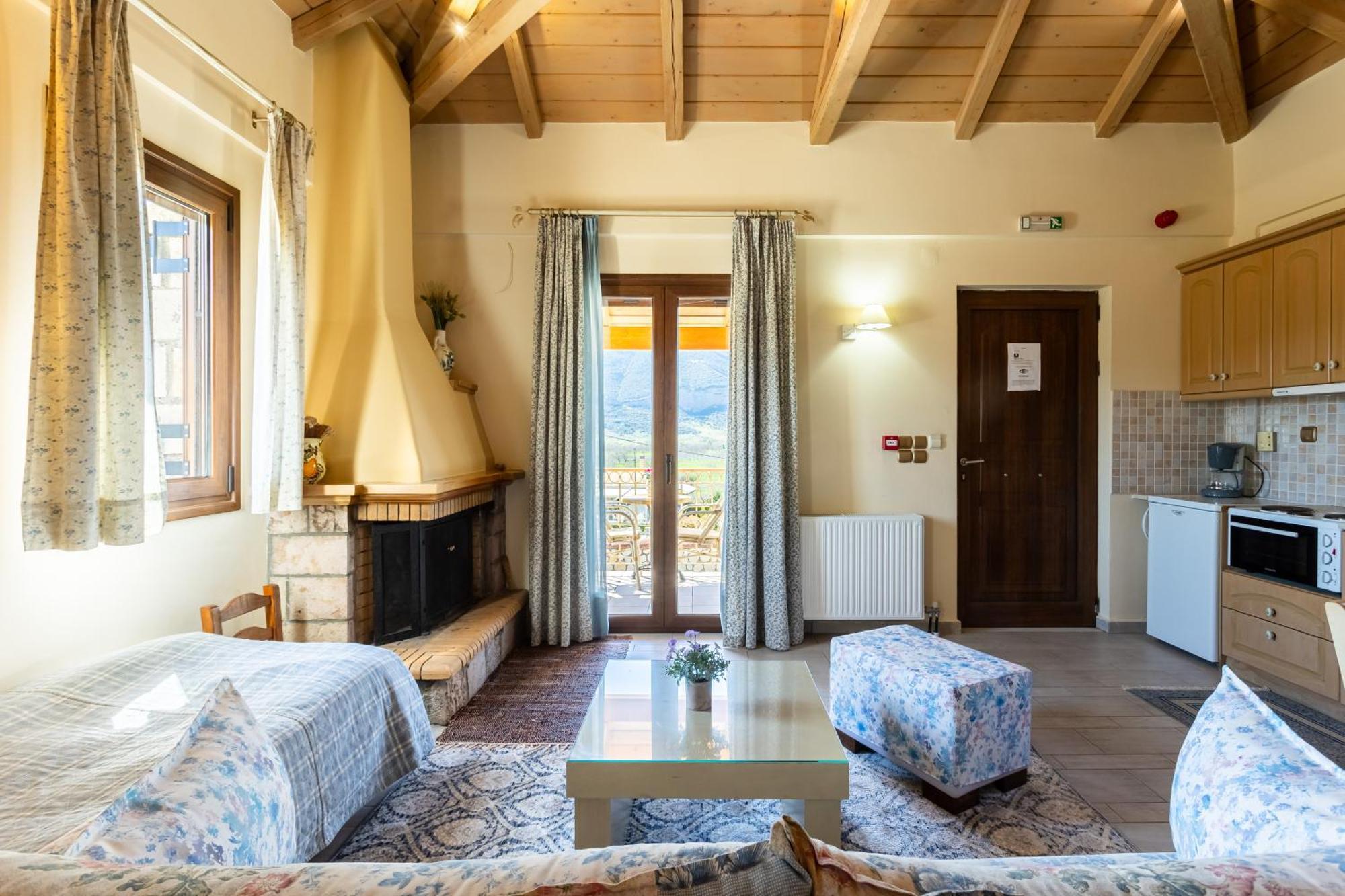 Pleiades Studios All Season Gems - Korinthos Stone Retreats Kalianoi Zewnętrze zdjęcie