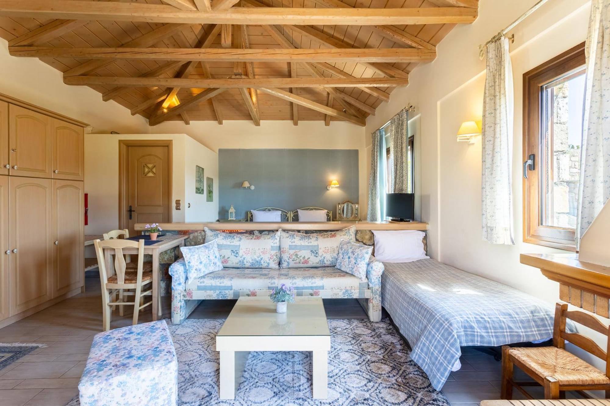 Pleiades Studios All Season Gems - Korinthos Stone Retreats Kalianoi Zewnętrze zdjęcie