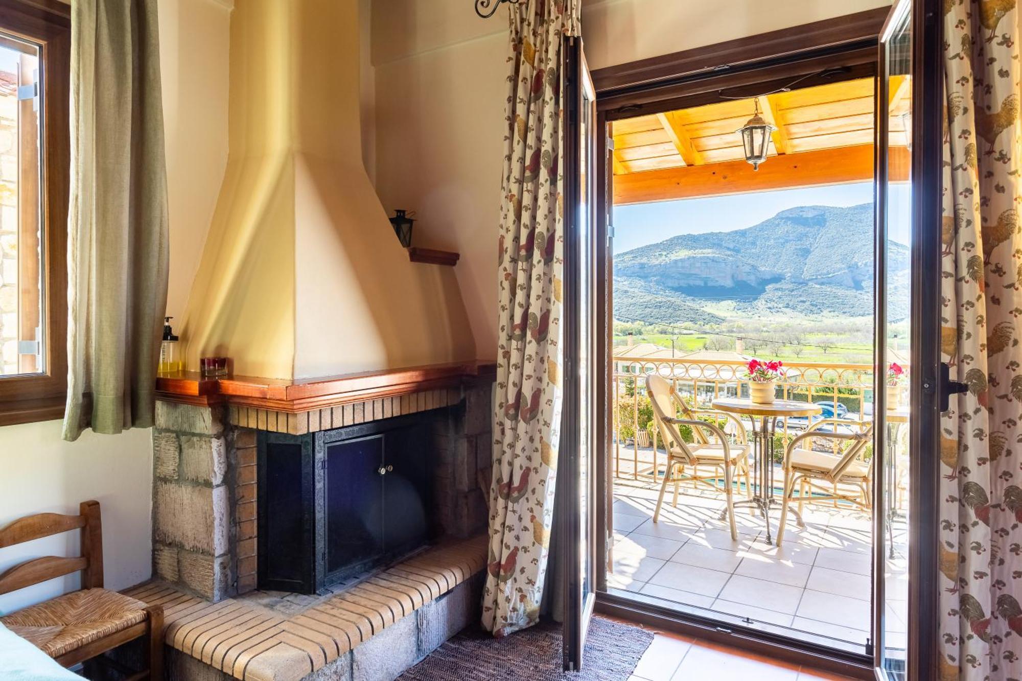 Pleiades Studios All Season Gems - Korinthos Stone Retreats Kalianoi Zewnętrze zdjęcie