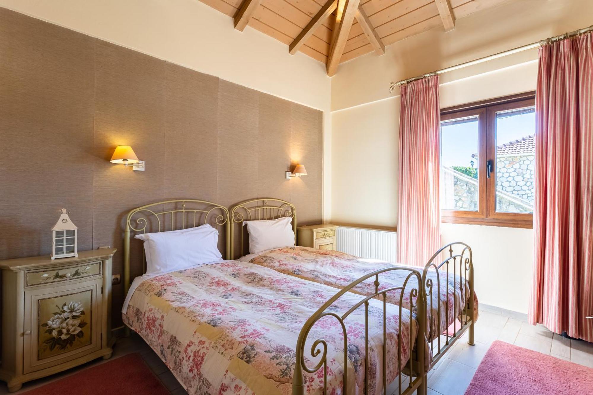 Pleiades Studios All Season Gems - Korinthos Stone Retreats Kalianoi Zewnętrze zdjęcie